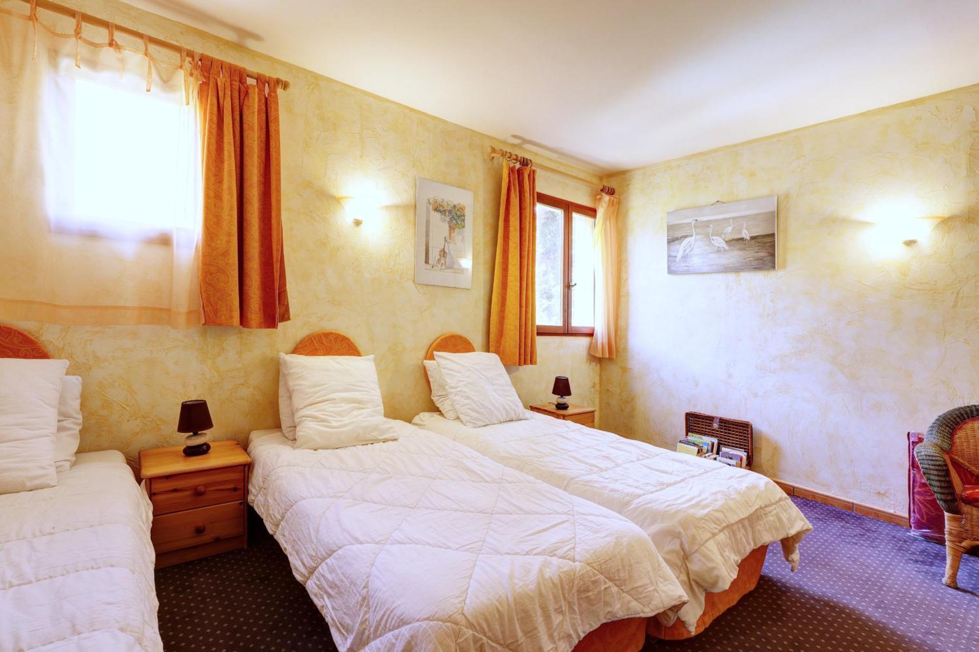 Les Jardins De Valaurie Hotel อ็องดูซ ภายนอก รูปภาพ